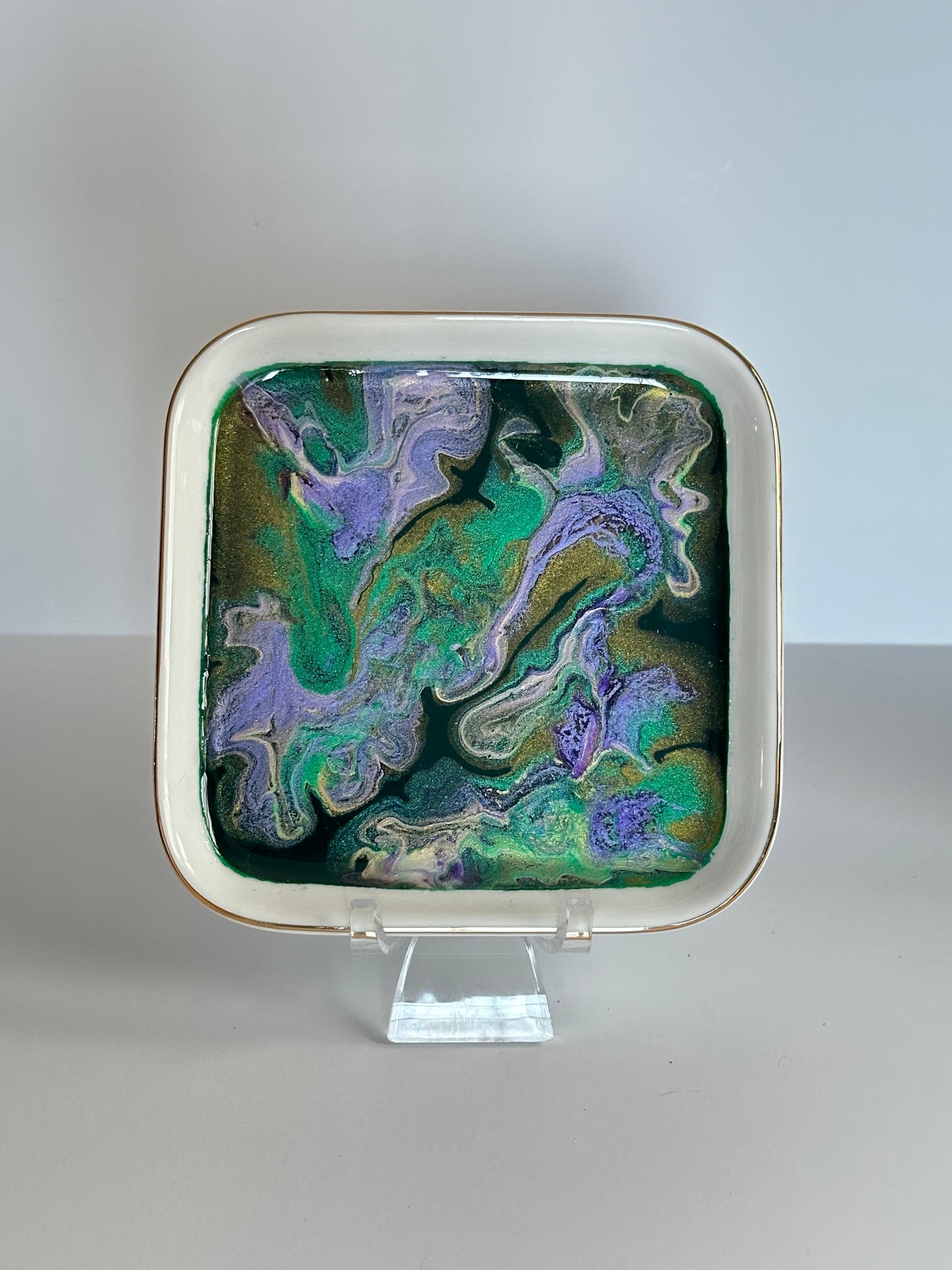Jewlery Dish - Emerald/Amethyst/Gold