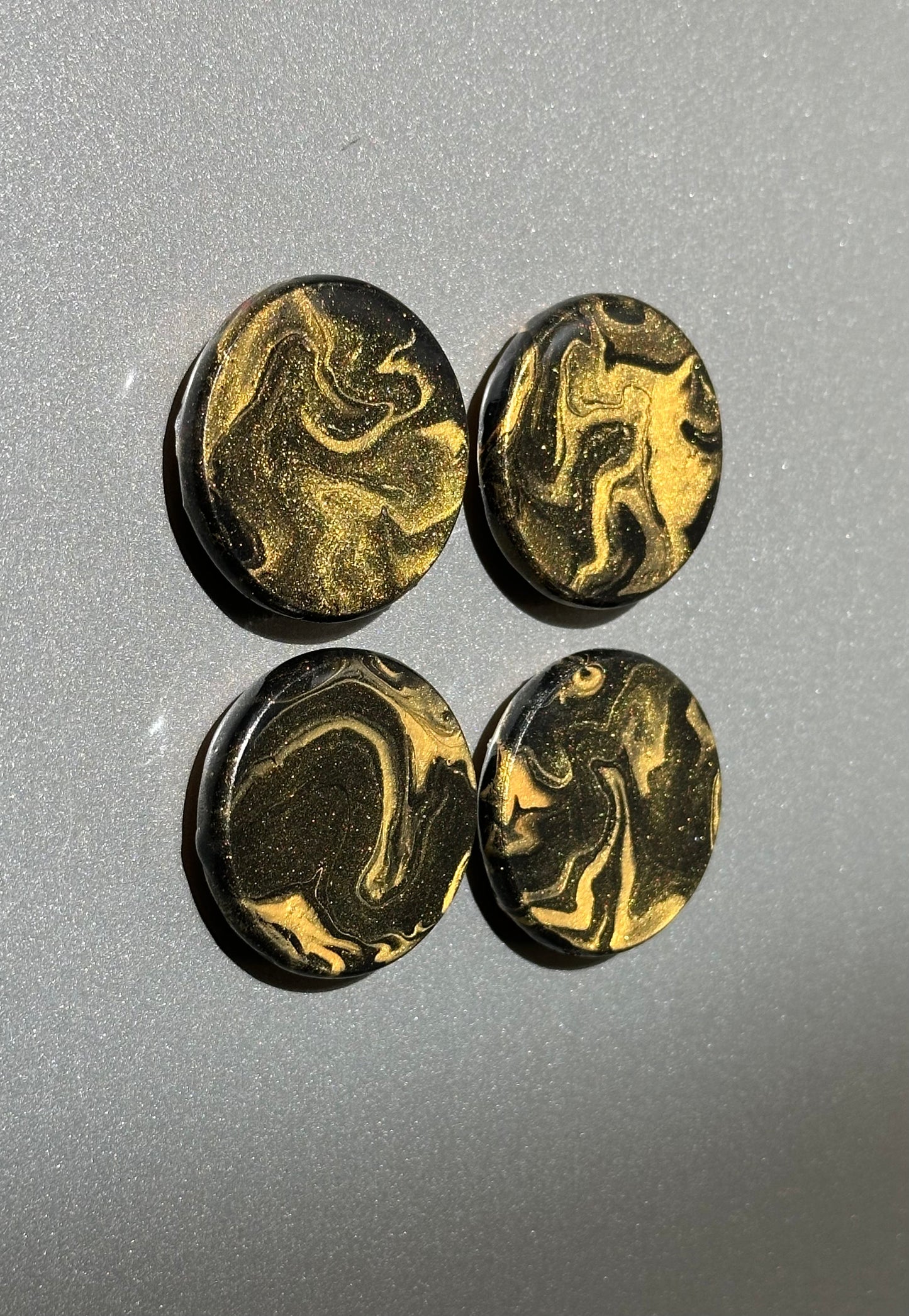 4pc Magnet Set - Black/Gold